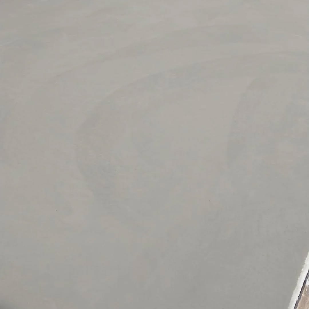 Acabamento liso e nivelado